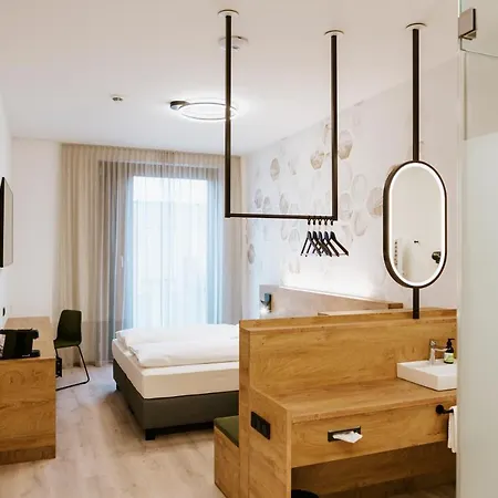 Bee Self-check-in-hotel Hotel Linz