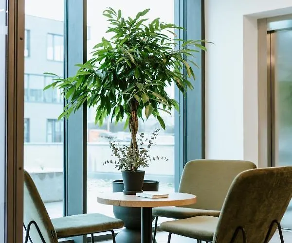 Bee Self-check-in-hotel Hotell